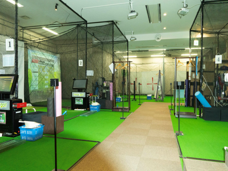 アースゴルフアカデミー