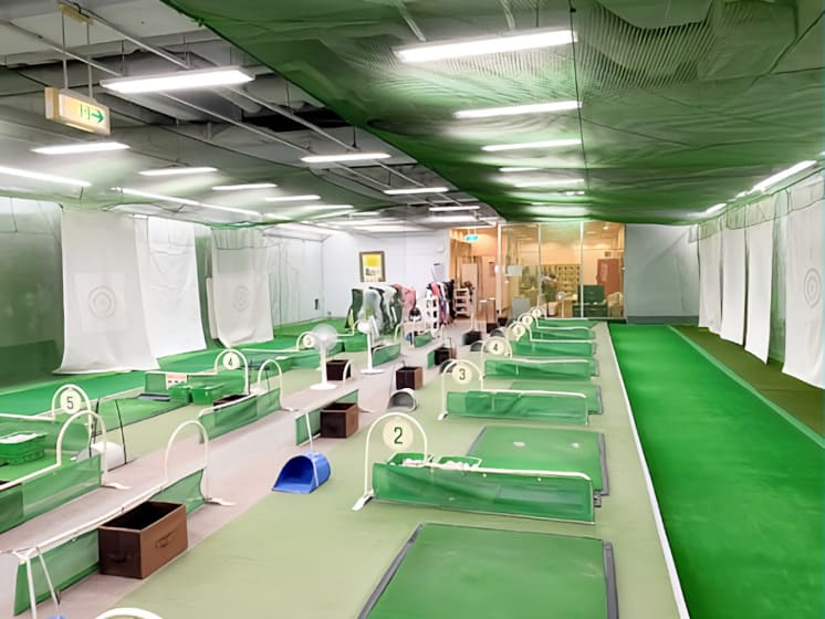 ゴルフレッスン打席