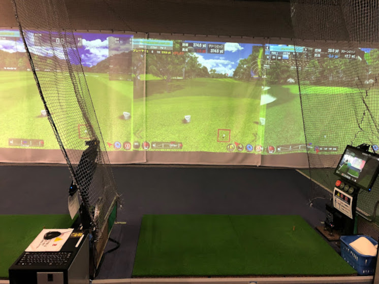 ゴルフシミュレーター打席