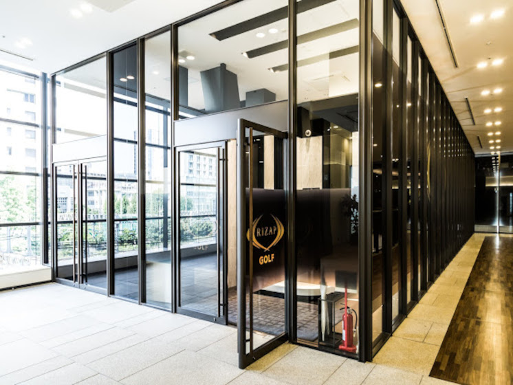 ライザップゴルフ 三田店外観