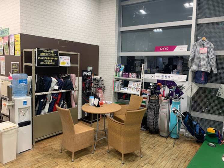 サンクチュアリゴルフ 六本木店エントランス