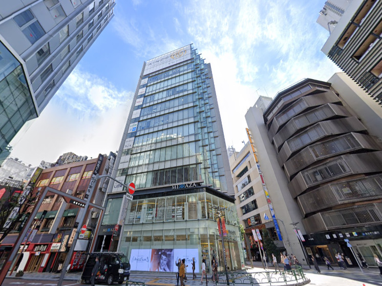 サンクチュアリゴルフ 新宿店外観