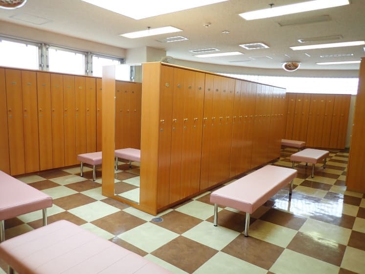 更衣室ロッカー