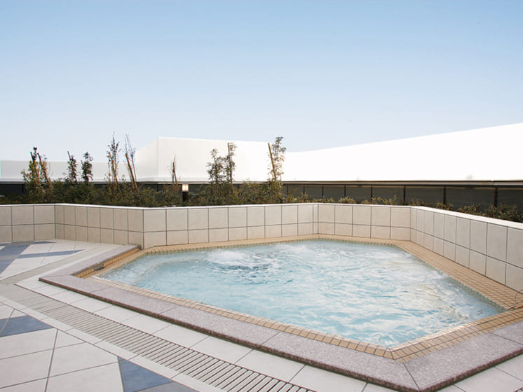 屋外ジャグジー