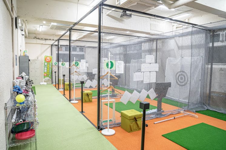 ステップゴルフプラス 綾瀬店店内