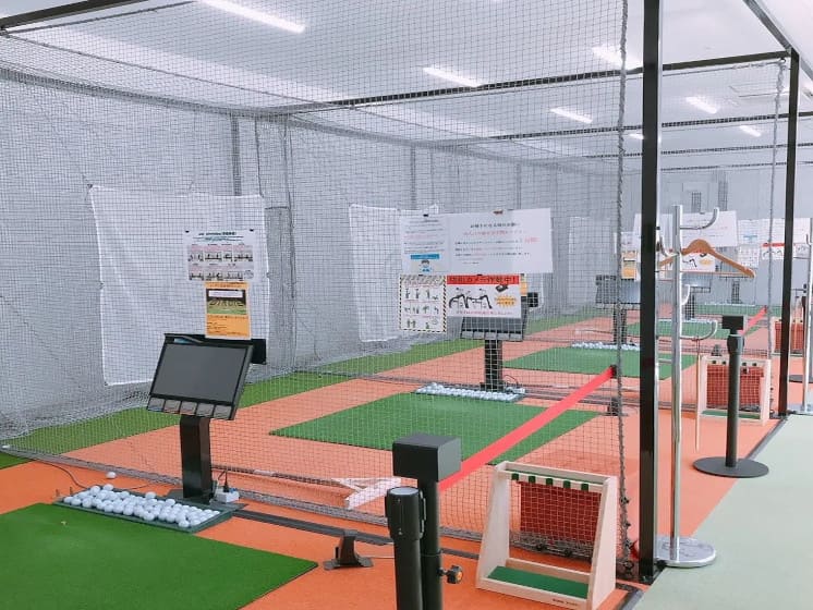 ゴルフレッスン打席