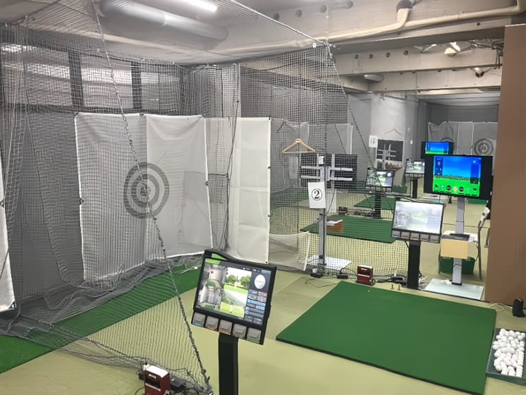ステップゴルフプラス 中村橋店 店内風景