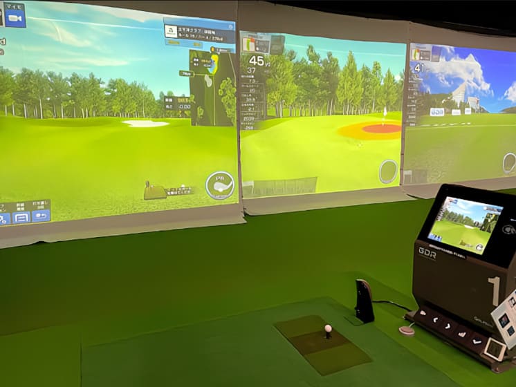 ゴルフシミュレーター打席