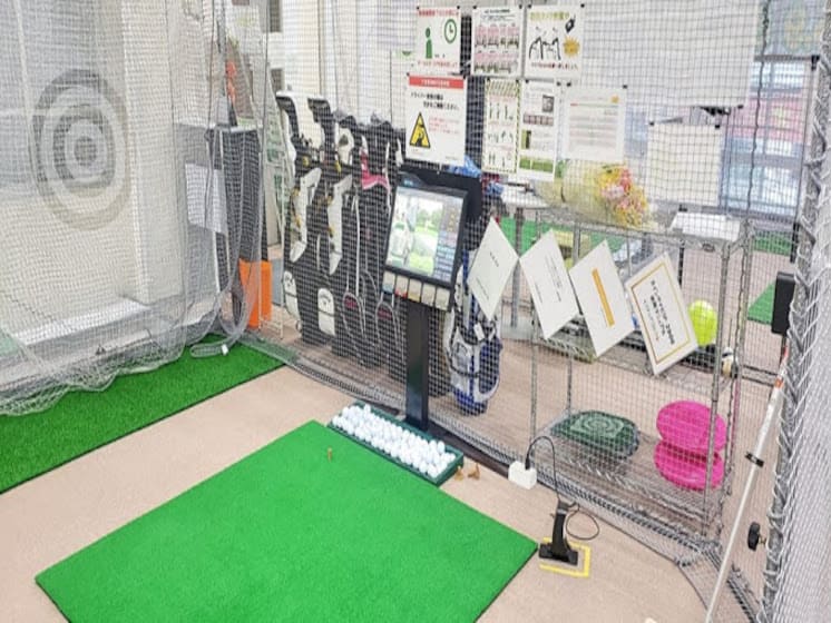 ゴルフ練習打席