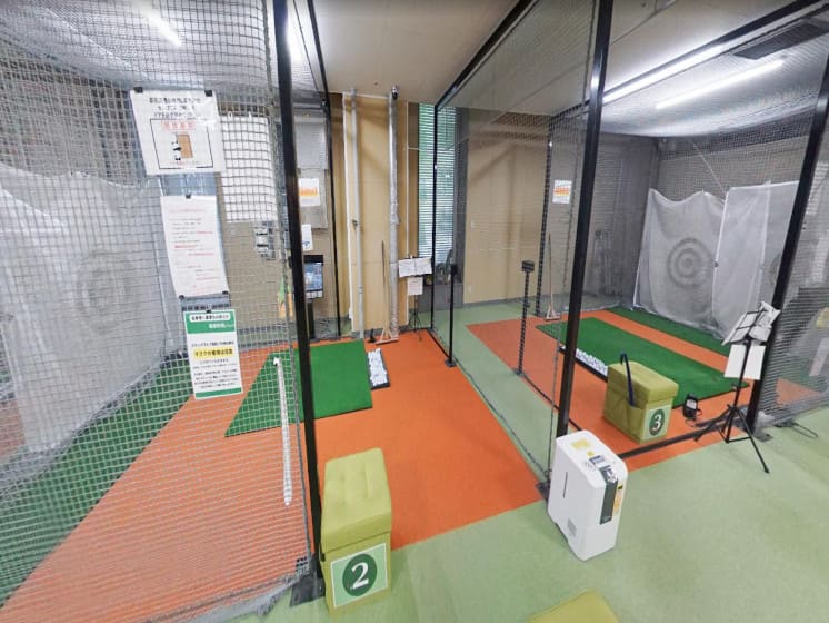 ゴルフ練習打席